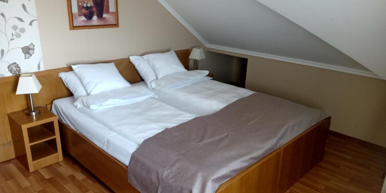 Gabi & Gabi Apartments Hajdúszoboszló 外观 照片