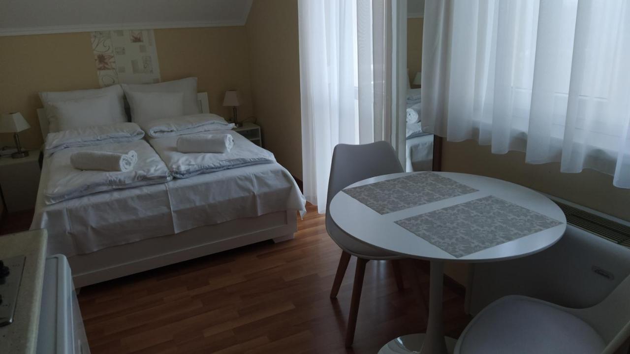 Gabi & Gabi Apartments Hajdúszoboszló 外观 照片