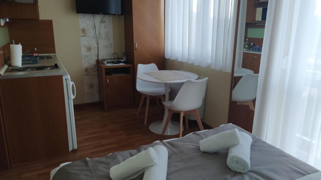 Gabi & Gabi Apartments Hajdúszoboszló 外观 照片