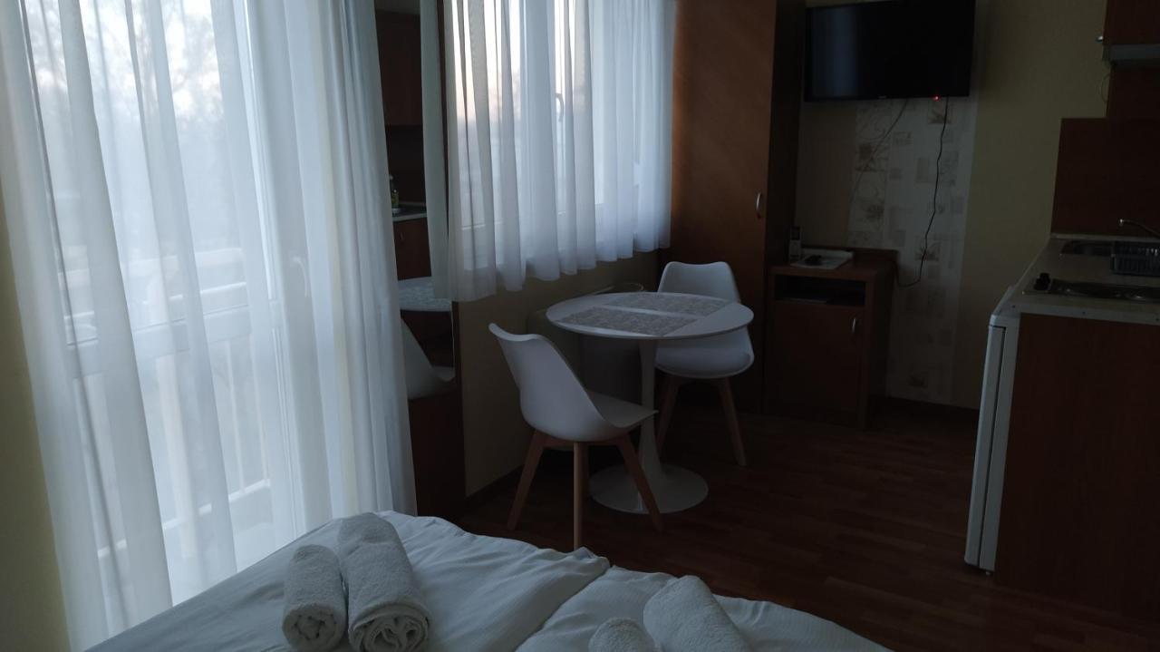 Gabi & Gabi Apartments Hajdúszoboszló 外观 照片