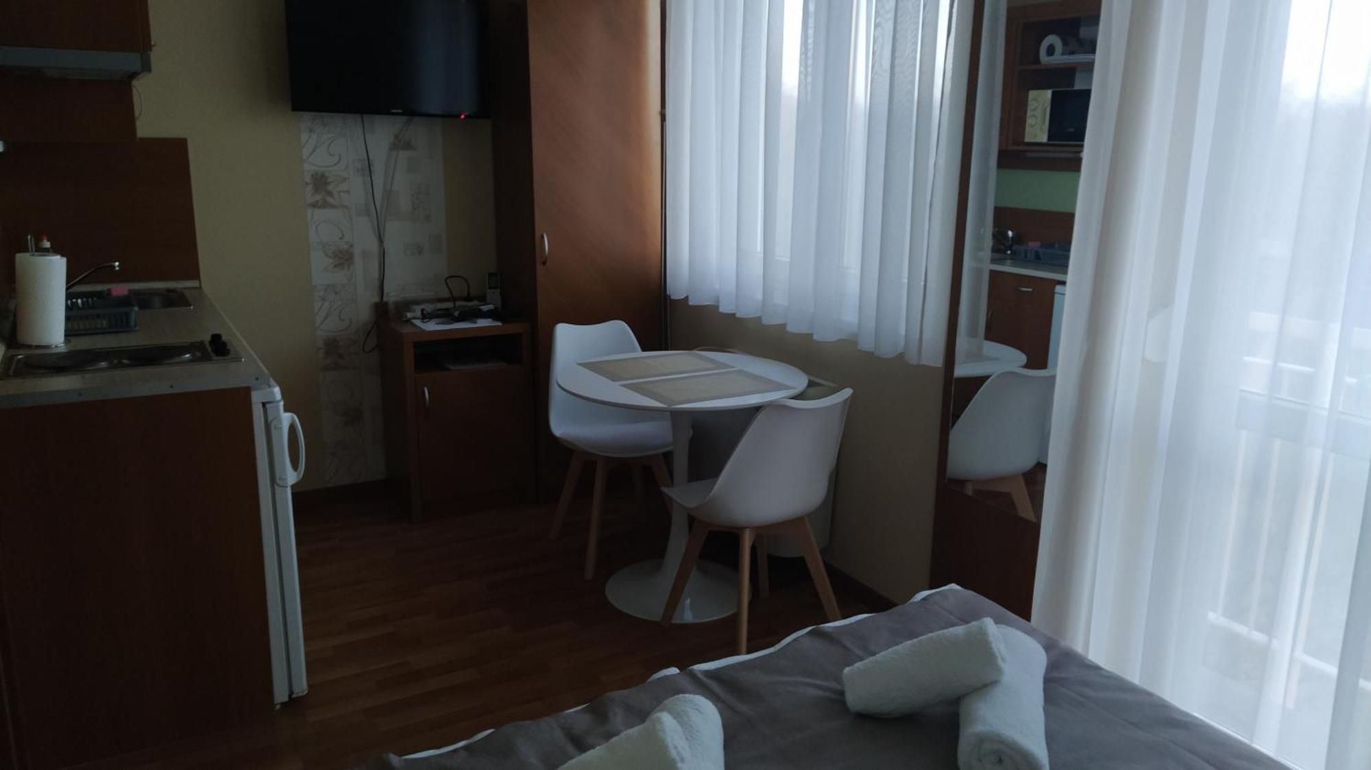 Gabi & Gabi Apartments Hajdúszoboszló 外观 照片